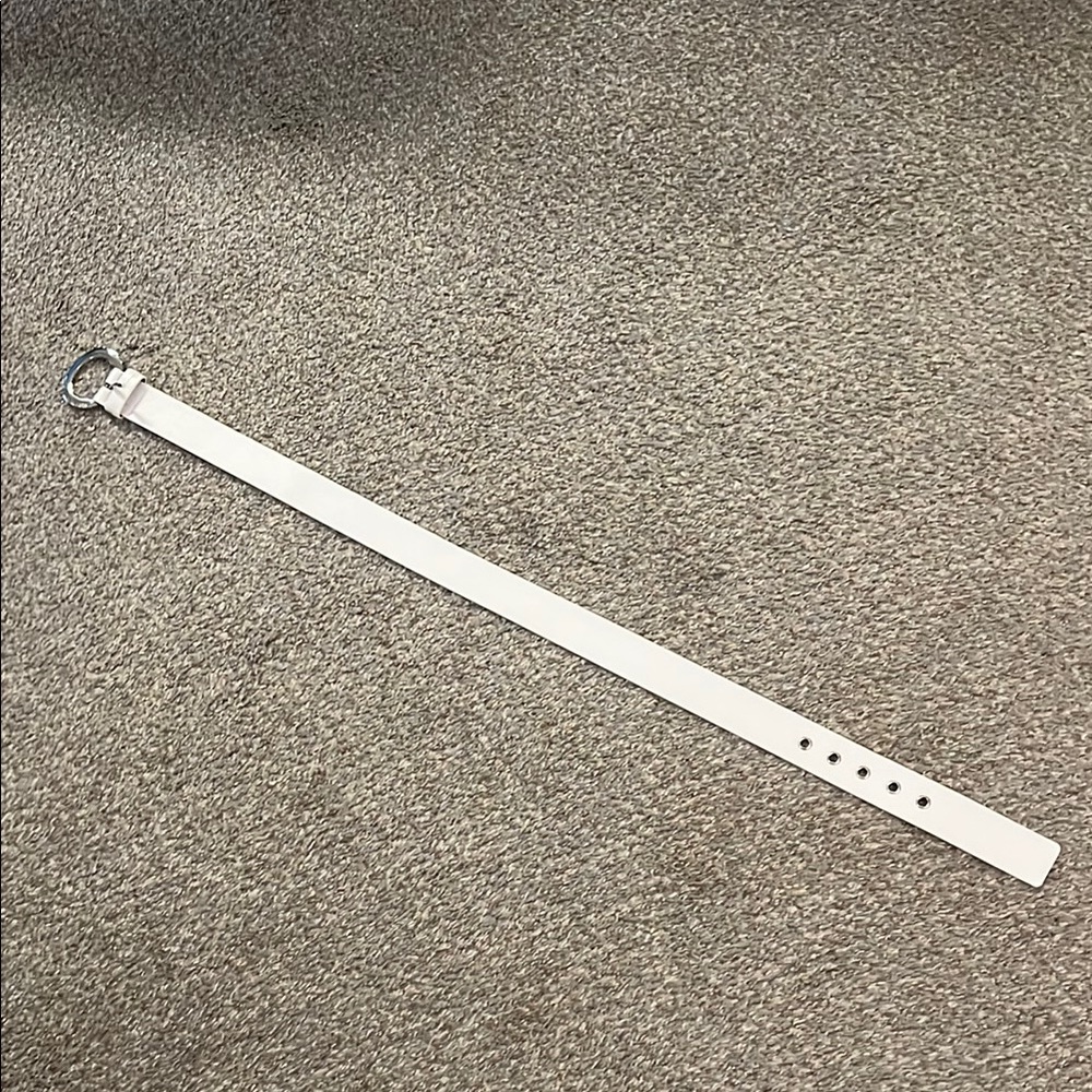 Michael Kors belt. Small